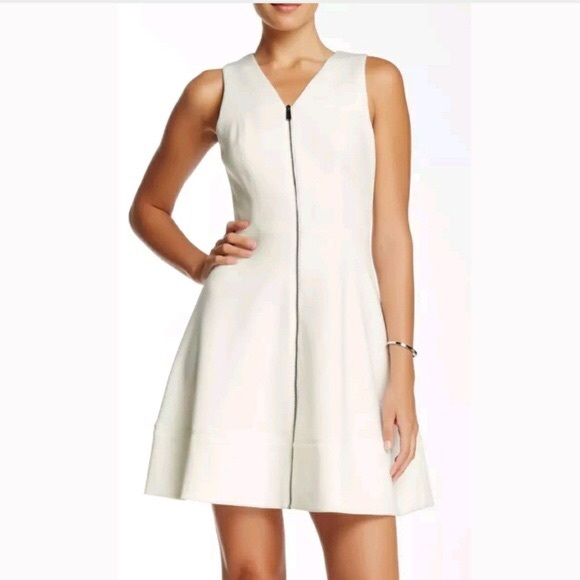 Vince Camuto Dresses & Skirts - Vince Camuto Zipper Dress Fit and Flare Off White